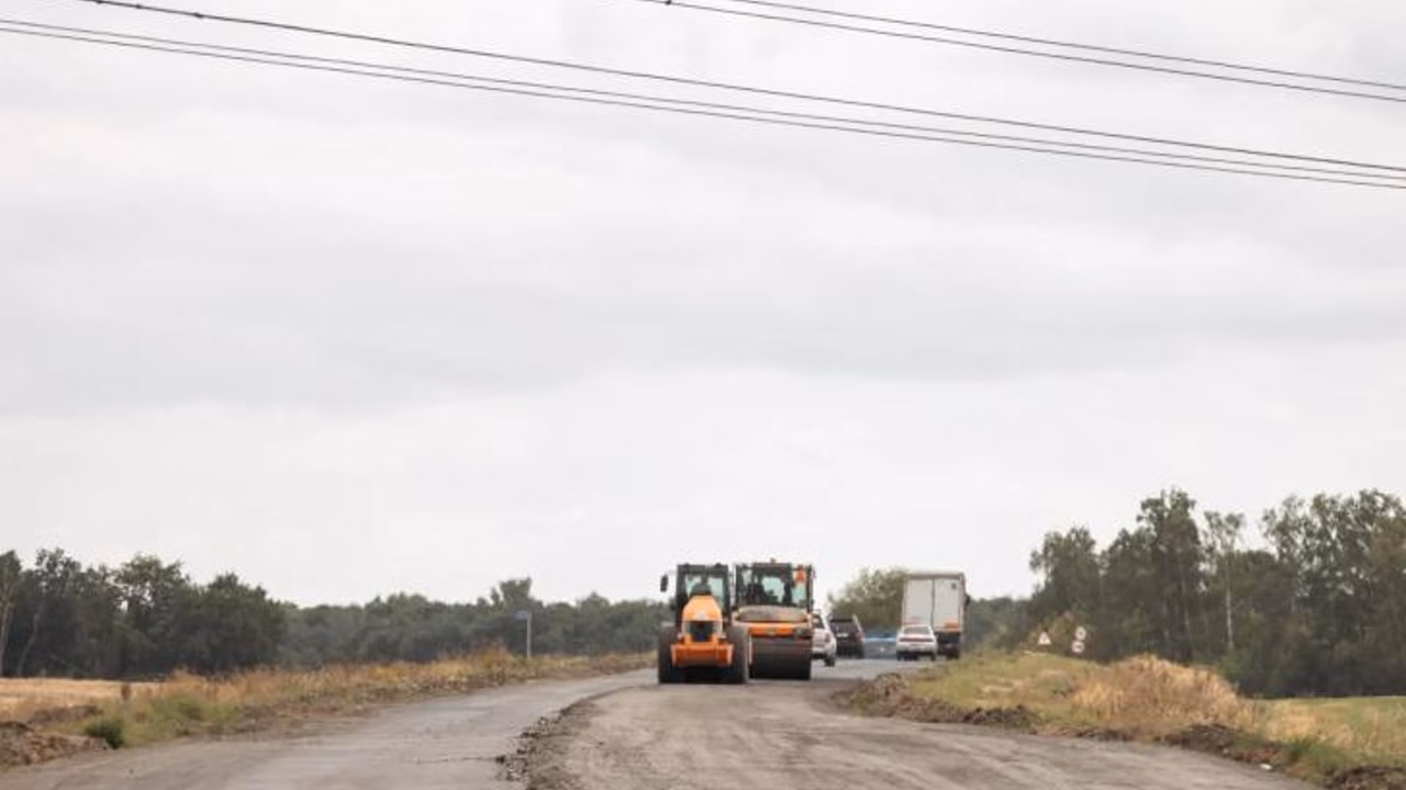 В Курчатовском районе ремонтируют 17,3 км трассы «Крым» — Иванино