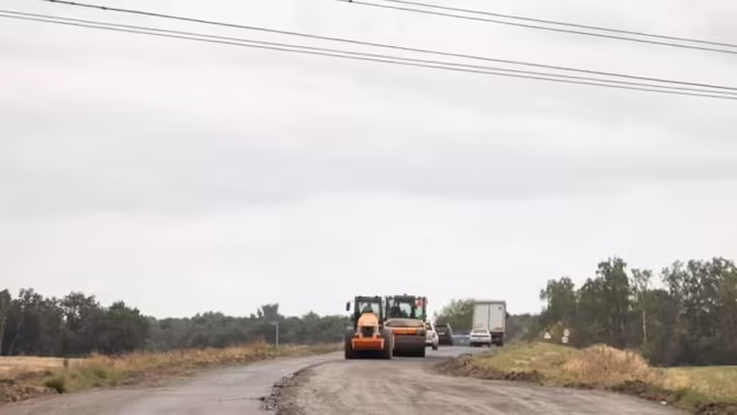 В Курчатовском районе ремонтируют 17,3 км трассы «Крым» — Иванино