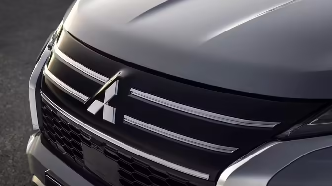 Mitsubishi отзывает 67 тысяч Outlander из-за сбоя камер заднего вида
