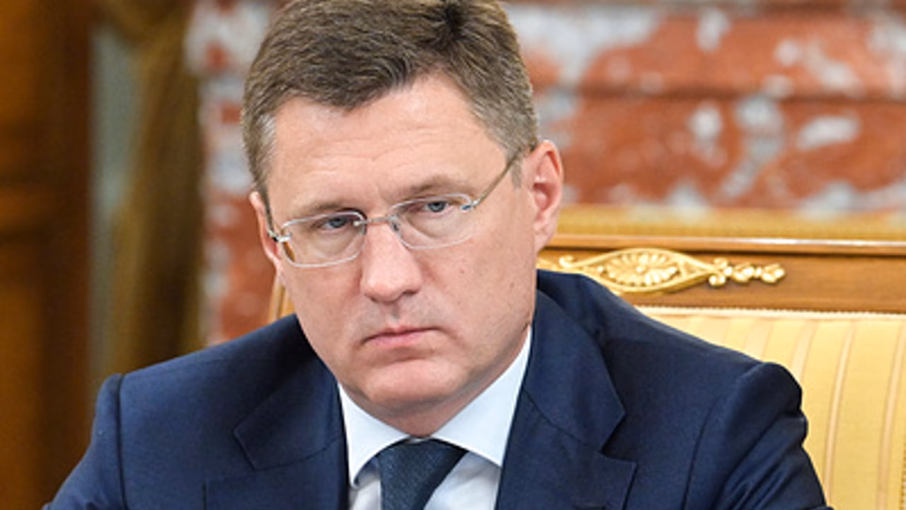 Новак сообщил о снабжении топливом большей части независимых АЗС России