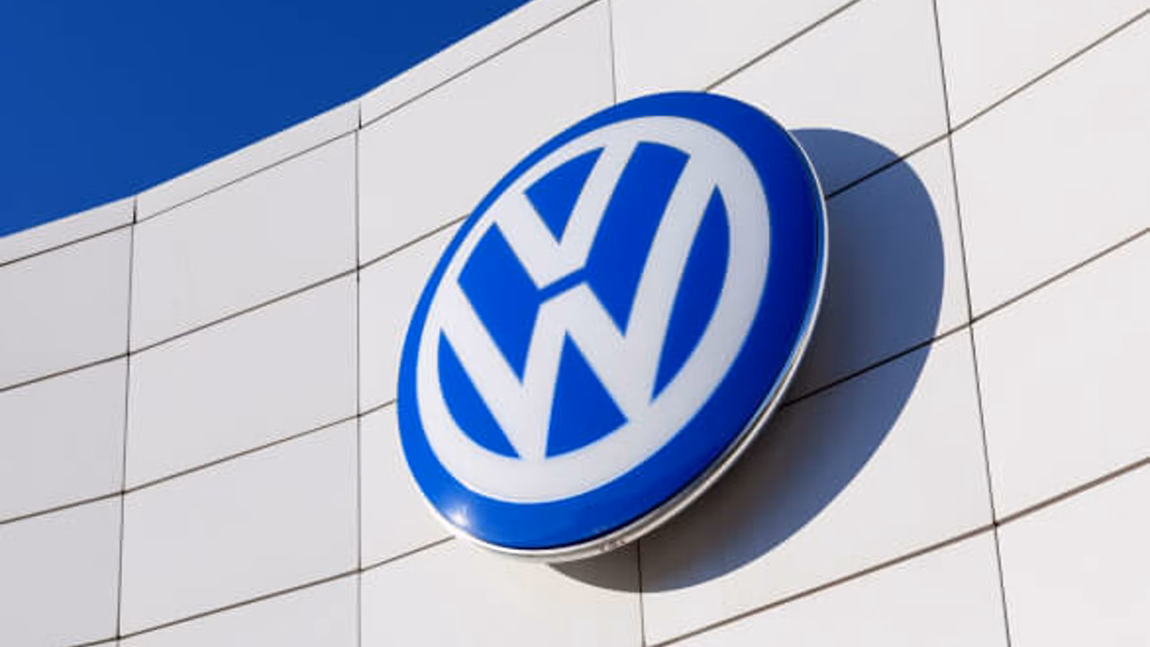 Volkswagen сократит еще 50 тысяч сотрудников по всему миру