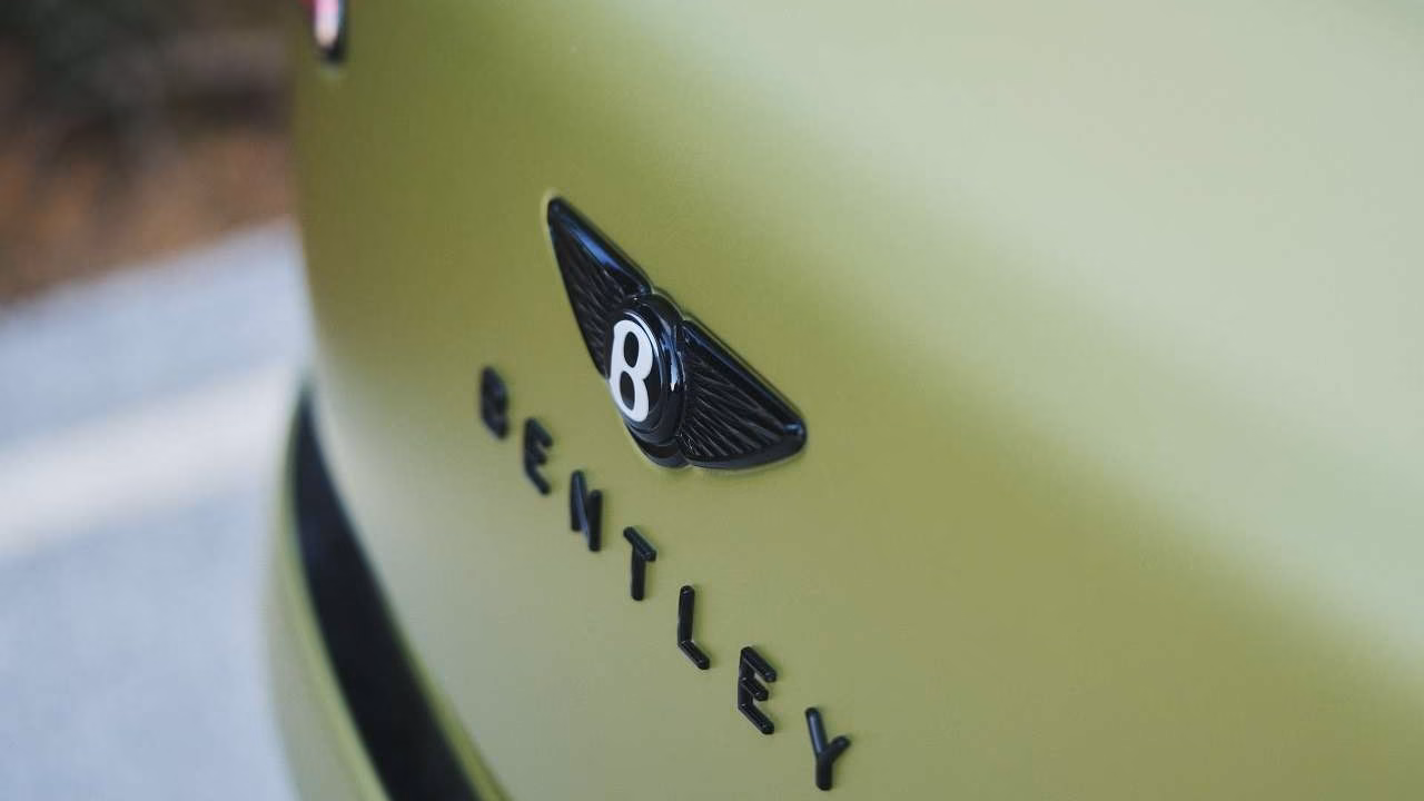 Bentley раскрыл детали электрического кроссовера Torcal