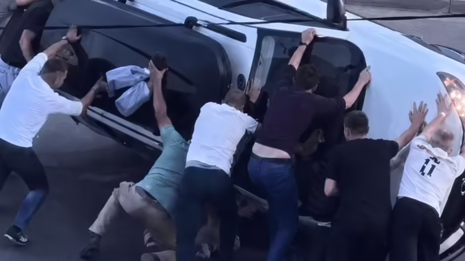 В Липецке после ДТП госпитализировали четырехлетнюю девочку и ее маму