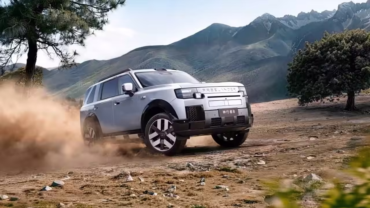 Freelander 8 за 4 млн рублей вышел на рынок Китая и установил мировой рекорд