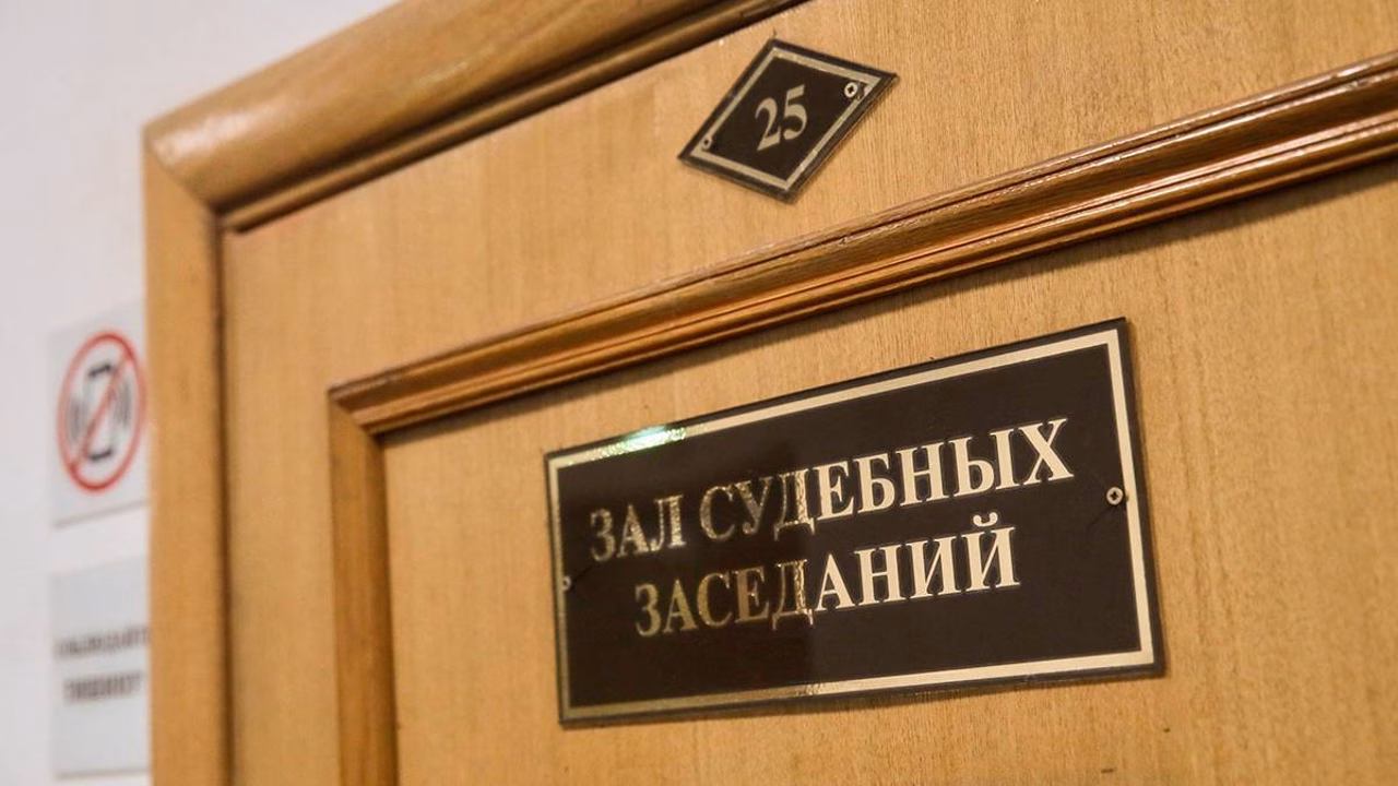 Москвич выиграл суд у автостоянки, на которой была повреждена его машина