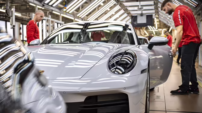Porsche может сократить около 5000 сотрудников