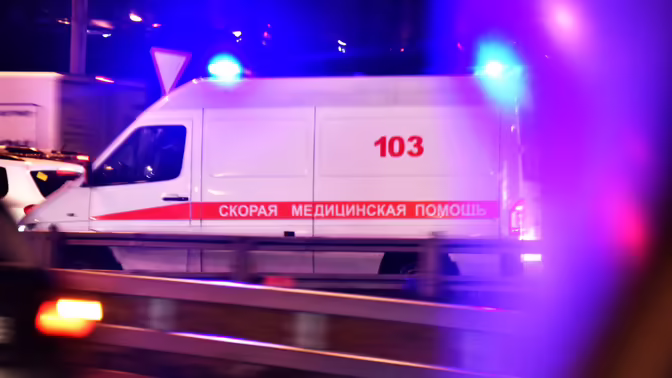 Российская пенсионерка оказалась под колесами иномарки прямо у подъезда