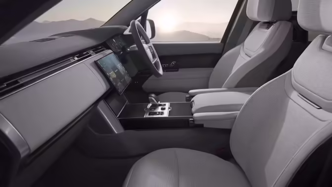 На рынок вышла электрическая версия внедорожника Range Rover: особенности и цены