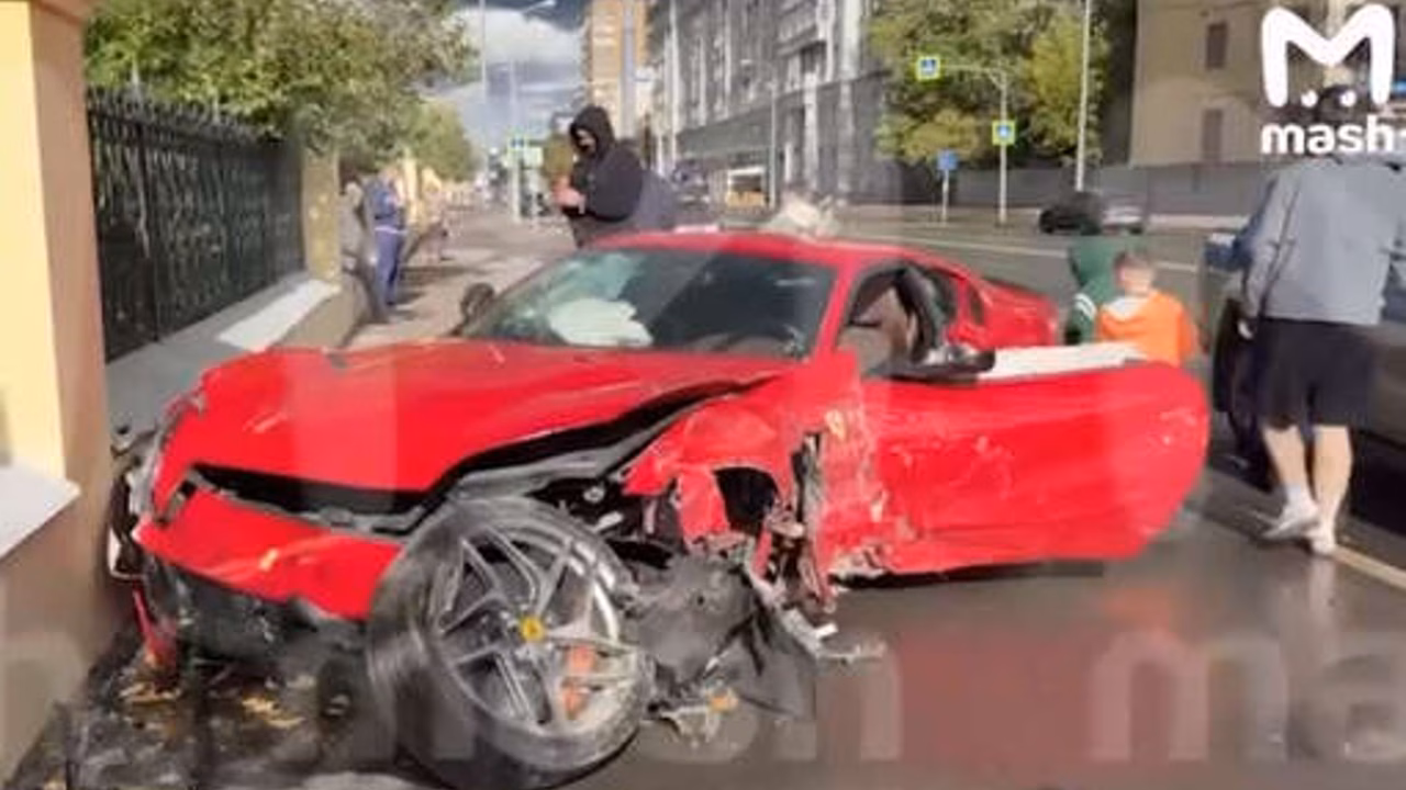 Ferrari бывшего кандидата в депутаты Госдумы Ибышева разбилась в центре Москвы