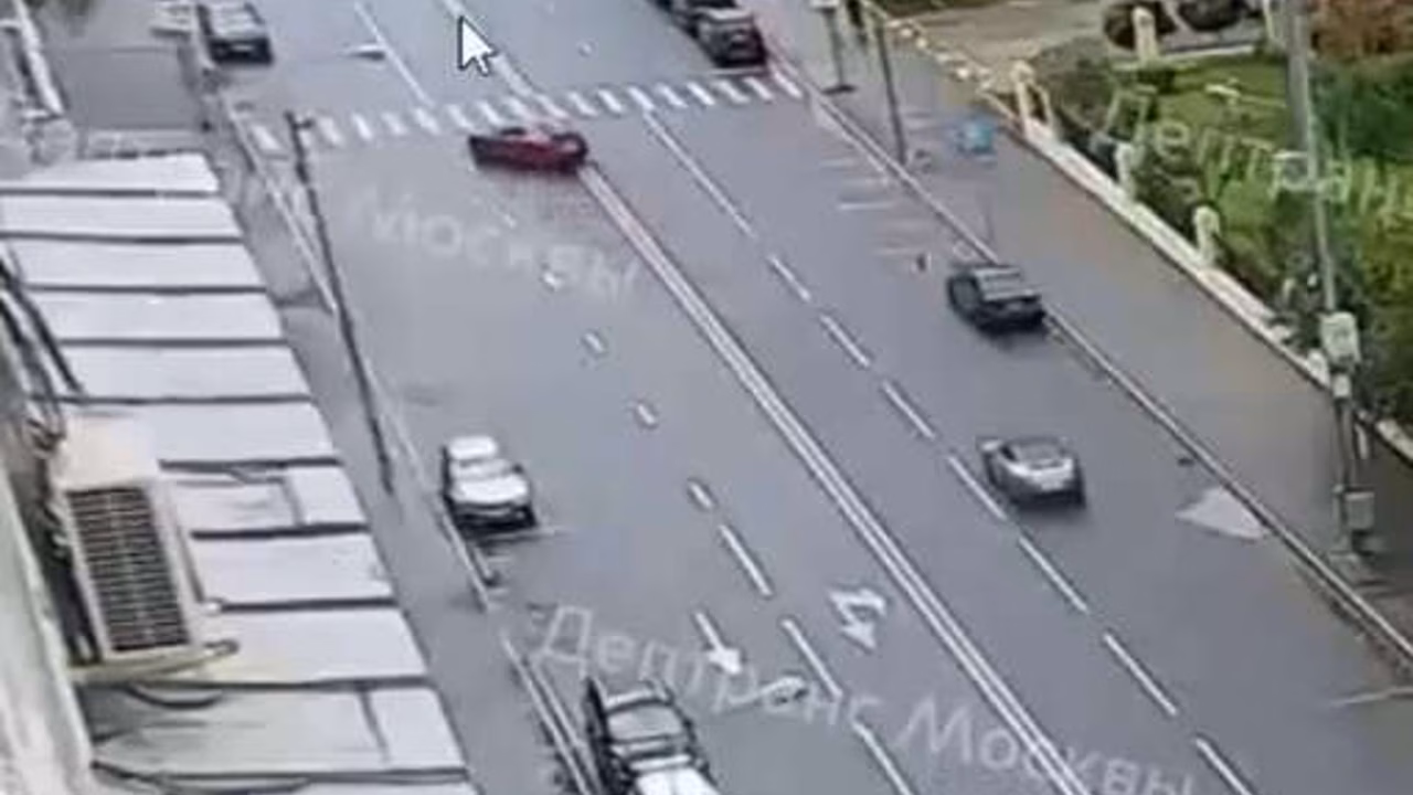 В Москве Ferrari чиновника попала в серьезную аварию