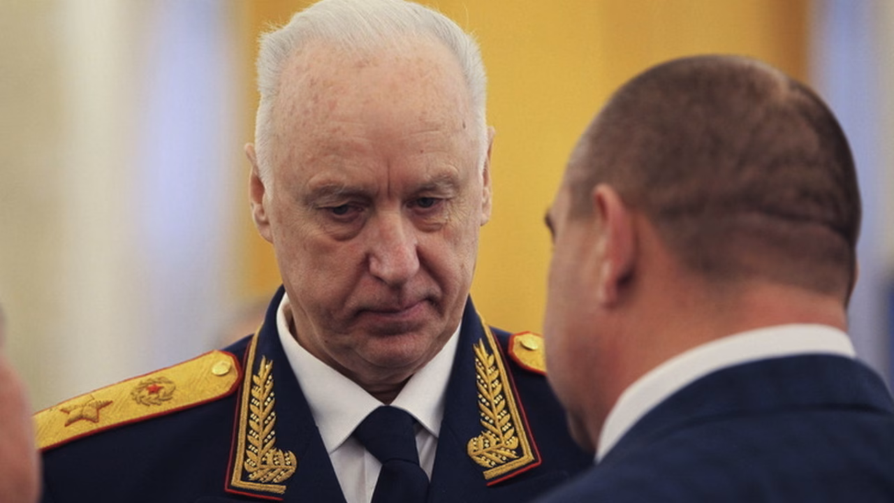 Несовершеннолетний на питбайке сбил женщину с ребенком в Казани