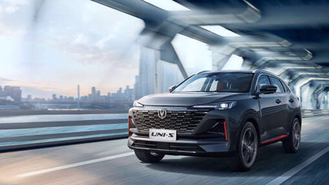 Changan поднял цены на кроссоверы Uni-S и Uni-V в России на 80–100 тысяч рублей
