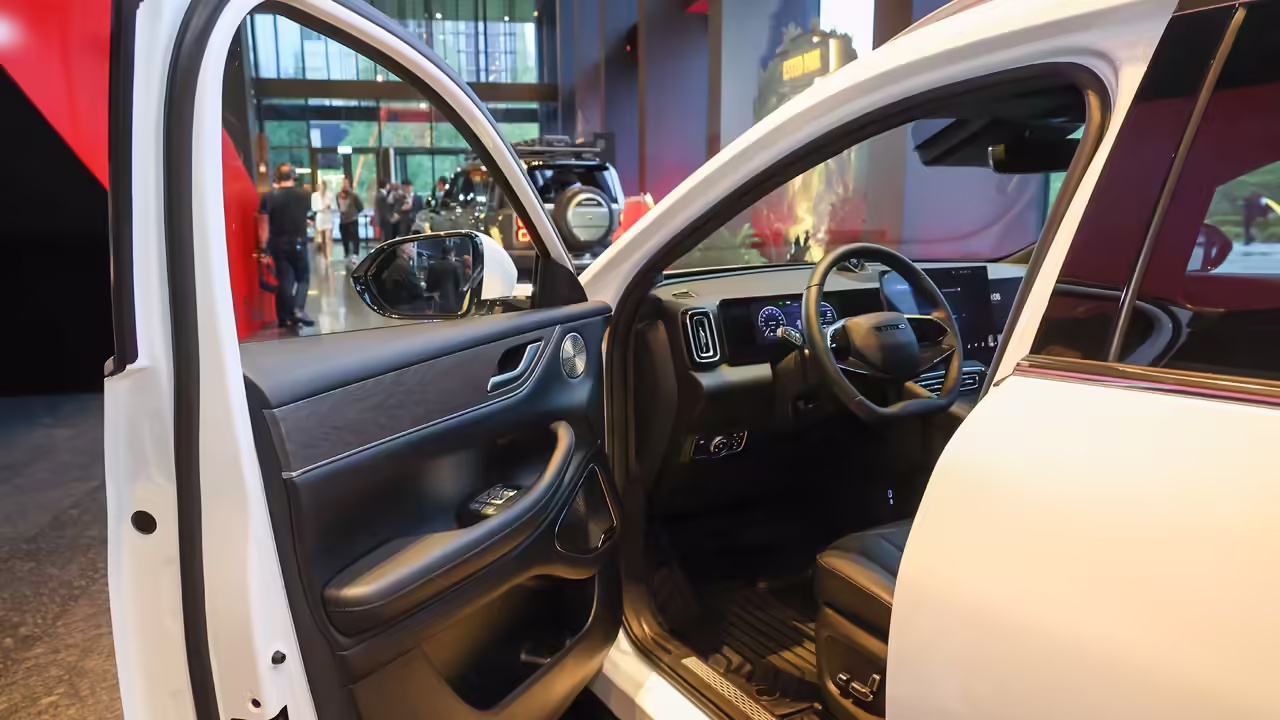 Российский авторынок прибавил на 6% и пробил отметку в 30 тысяч единиц