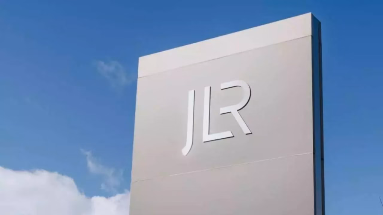 Производитель Range Rover планирует сократить до 4 тысяч рабочих мест