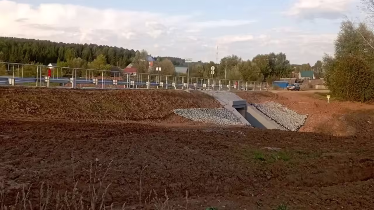 После капремонта моста в Якшур-Бодье запустили дорожное движение по улице Советской
