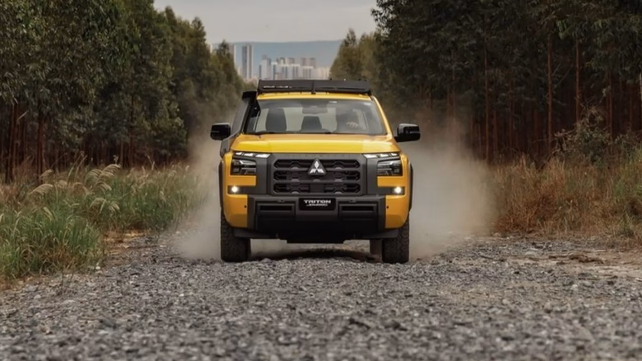 По образу и подобию: обновленный Mitsubishi L200 построят на базе нового Pajero