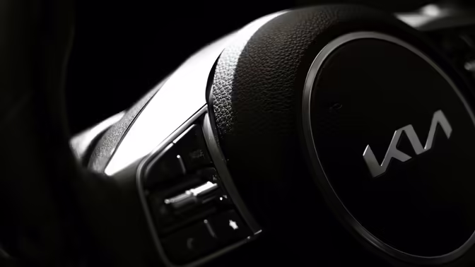 Электрический фургон Kia PV7 показали на шпионских фото
