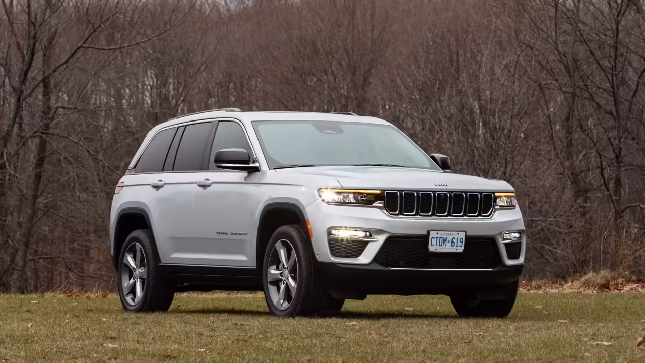 У 328 тысяч Jeep Grand Cherokee в США могут выпадать пружины