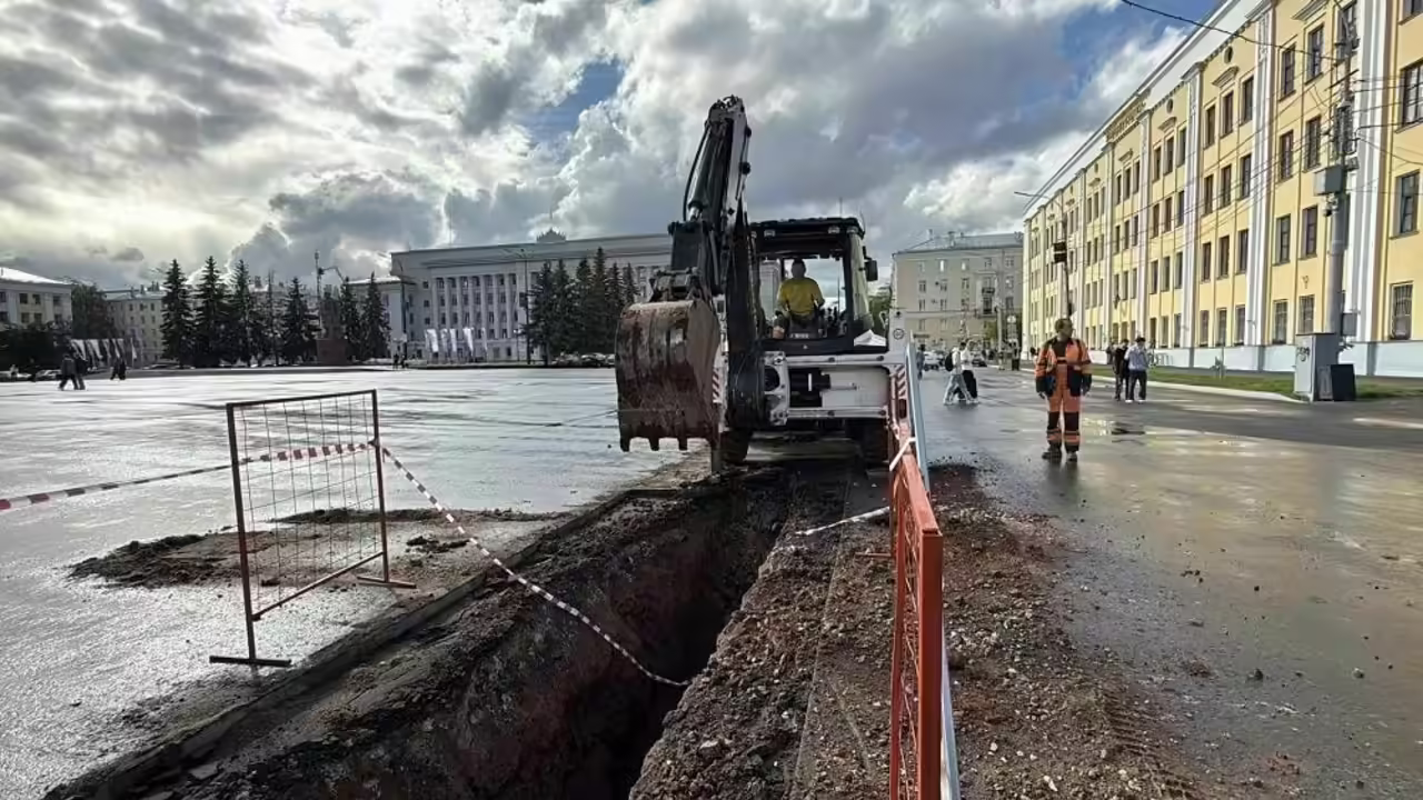 В Кирове готовят ливневую канализацию к зиме