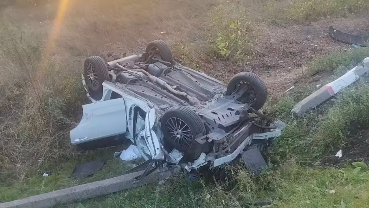 Воронежец врезался в опору электроосвещения и погиб на месте
