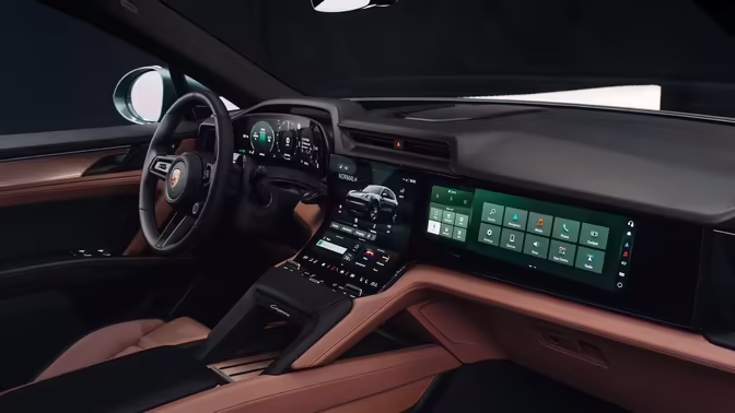 Porsche Cayenne Turbo Electric появится в России в сентябре за 31 млн рублей