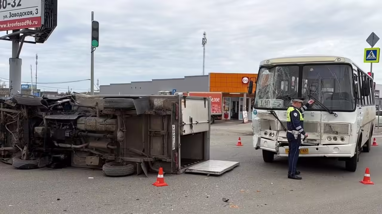Пассажиры автобуса пострадали в ДТП под Каменском-Уральским