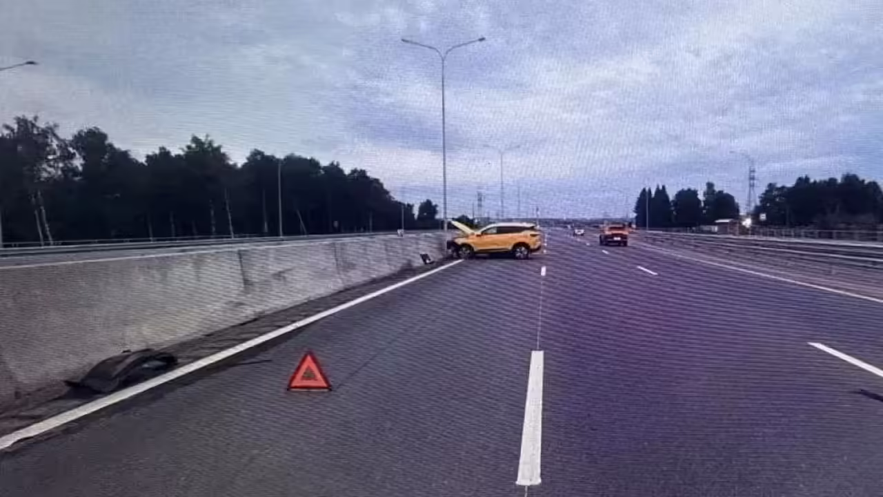 Двух пешеходов насмерть сбили на калужской трассе