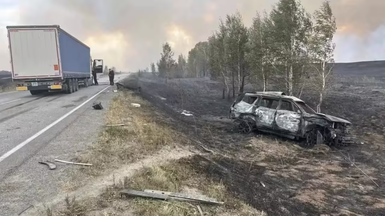 В Челябинской области иномарка врезалась в фуру из-за дыма на трассе