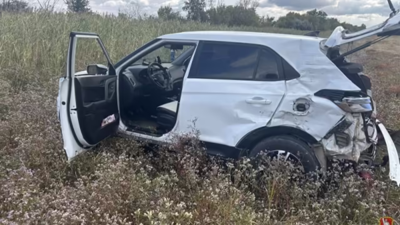 В Волгоградской области на трассе грузовик врезался в «Хендэ»