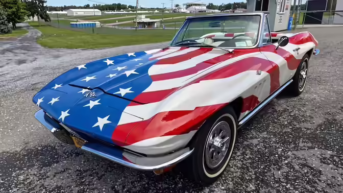 Кабриолет Chevrolet Corvette из фильма «Остин Пауэрс» выставили на аукцион за $ 800 тысяч