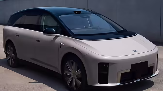 Идет подготовка к дебюту флагманского кроссовера от Li Auto: премьера в сентябре
