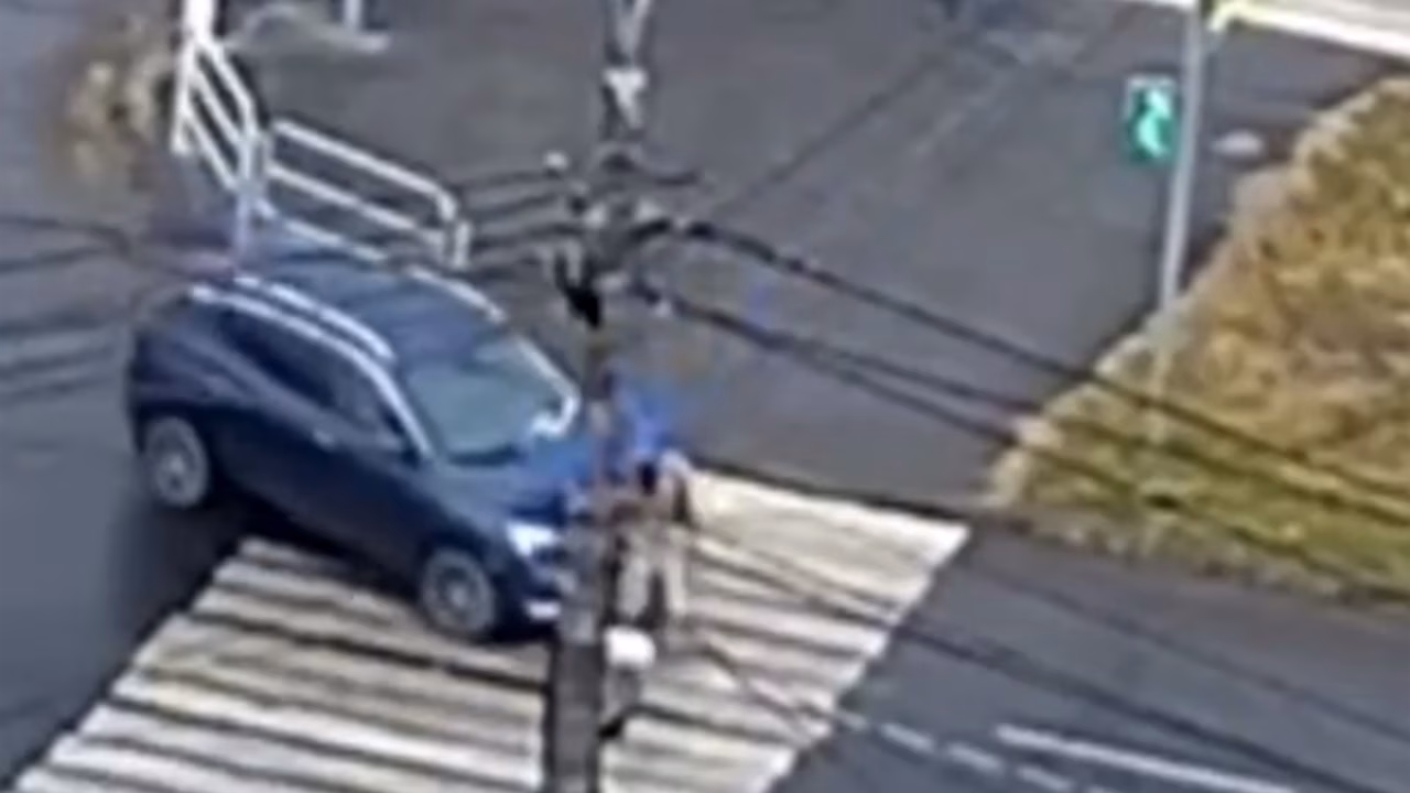 В Челябинске автомобиль сбил женщину на пешеходном переходе