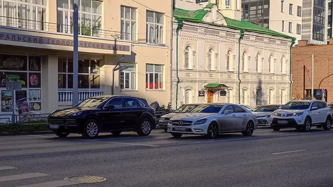 Владельцев иномарок предупреждают о росте расходов на ремонт