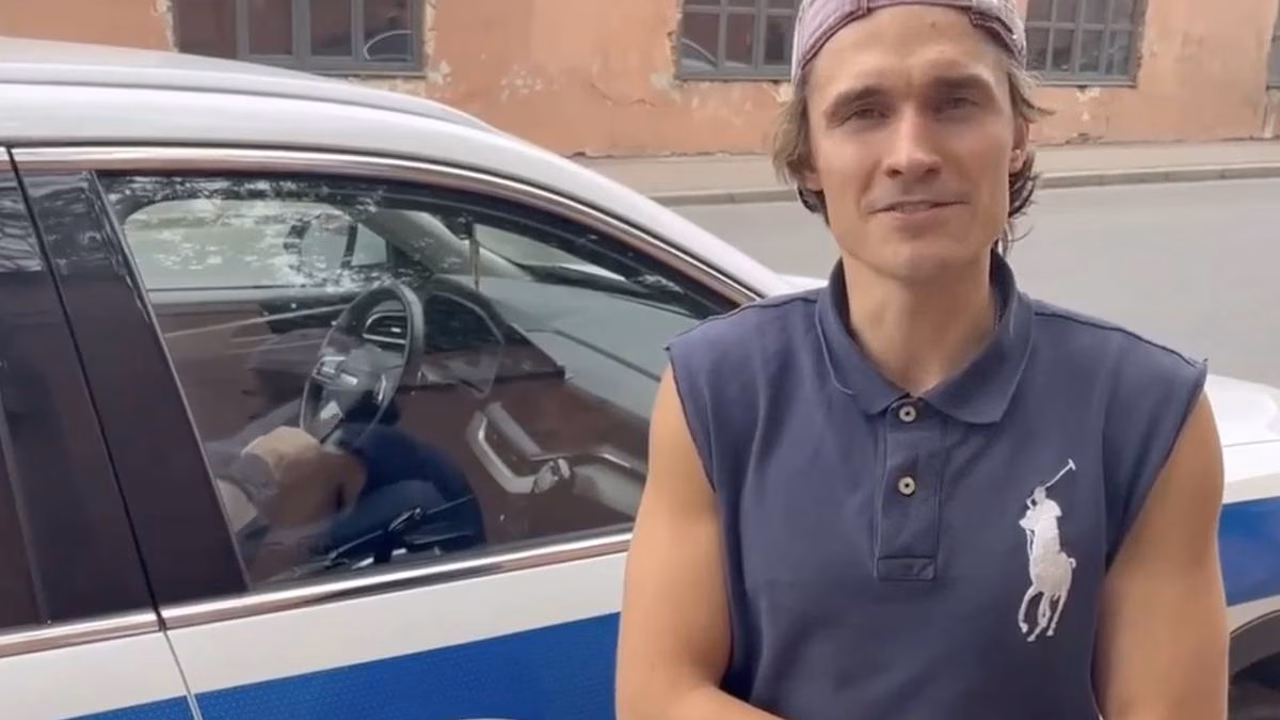 Петербургского велосипедиста задержали за нарушение ПДД