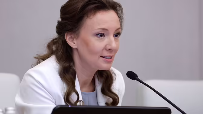 Кузнецова: льготные поездки на такси для многодетных нужно распространить по всей стране