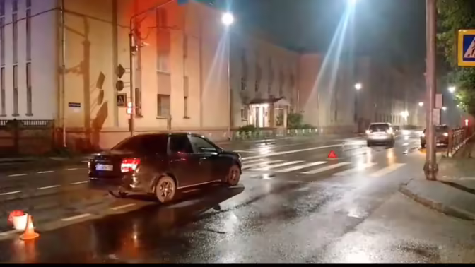 Пешехода сбили два автомобиля в центре Нижнего Новгорода